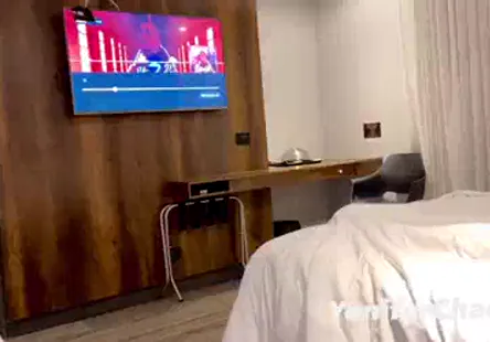 Jessaie de trouver un remplacement pour le mot rephrase. des suggestions