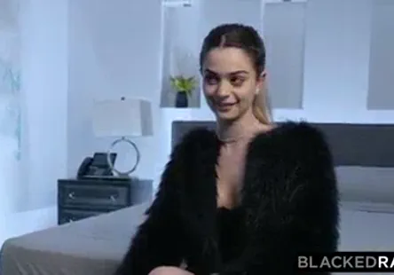 Grosses bites &eacute;paisses avec des trous de cul juteux et serr&eacute;s.