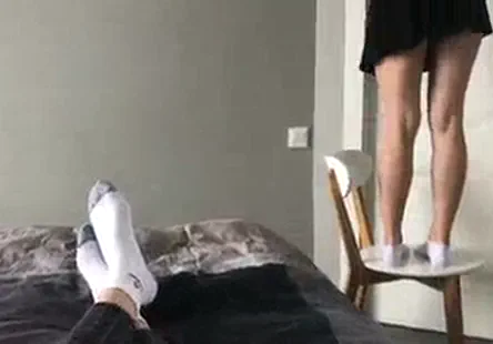 La maman sexy (randi wright) se fait baiser par une &eacute;norme bite noire - mofos.