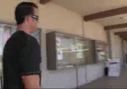 Ce film est chaud comme la braise, mettant en vedette quelques-unes des plus belles filles amateurs en train de senvoyer en lair lors dune fête endiablée vous serez époustouflé par laction folle et les orgasmes époustouflants dont ces filles sont capables