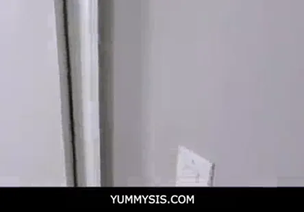 La série selina 18 est une collection de vidéos xxx mettant en scène des femmes âgées de 35 ans et plus.