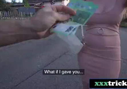 Une brune suce la bite dun docteur et se fait pilonner en qualité 720p.