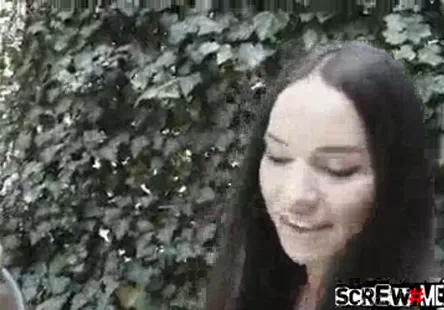 Black tatyana foxx suce black tatiyana foxx est une suceuse de bites talentueuse qui sait comment satisfaire son partenaire avec sa bouche.