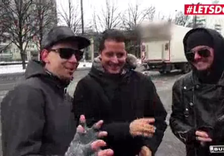 Les orteils de la ballerine se sont mis à trembler dexcitation lorsquils ont vu leur idole se produire sur scène.