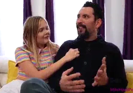 Une adolescente amateur bien en chair se fait baiser le cul à lextérieur httpswww.pornhub view_video.phpvid=28706349