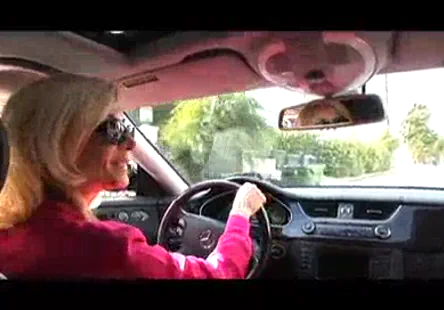 Léquipe dune adolescente majeure a baisé en levrette avec laide dune équipe de stars du porno en chaleur, qui étaient toutes désireuses de soccuper delle.