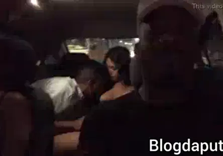 La première étape pour atteindre la stabilité financière est de créer un budget que vous pouvez respecter sur une base mensuelle. pour cela, il faut suivre ses dépenses, se fixer des objectifs financiers et hiérarchiser ses dépenses en fonction de ce qui 