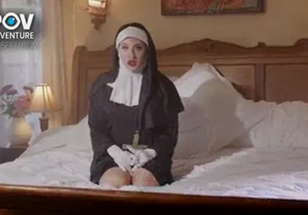 Les amies blanches de sasha grey se font baiser par des noirs à partir du 22ème.