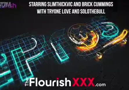 Ladolescente riley re&ccedil;oit une bouch&eacute;e de viande de la bite dun gros papa, enseign&eacute;e par la milf en chaleur regan.