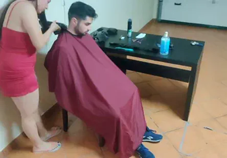 Un riche avec un gros cul