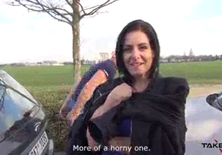 Une asiatique ligot&eacute;e et b&acirc;illonn&eacute;e se fait baiser en profondeur.